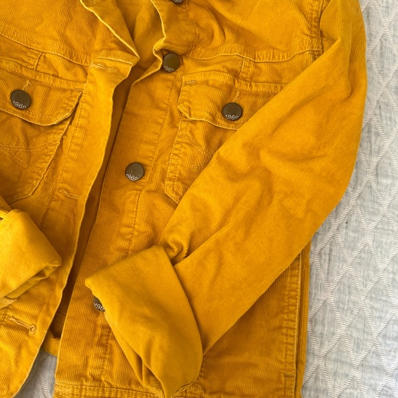 Gap Corduroy Yellow Jacket - Picture 3 of 4